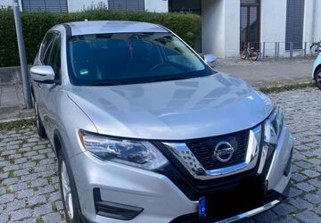 Nissan X-Trail 53.000 km 14.000 &euro; München 81829