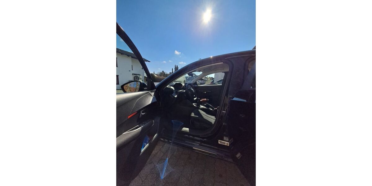 Peugeot 208 6.550 km 13.000 &euro; Gilching 82205