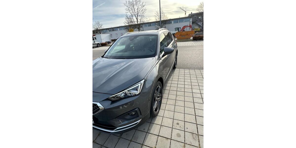 Seat Tarraco 90.000 km 20.200 &euro; München 81827