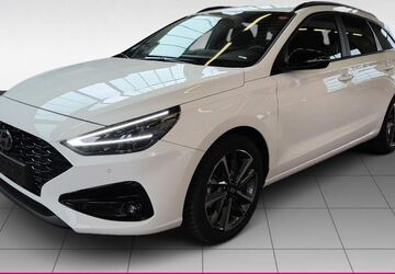 Hyundai i30 14.745 km 22.490 &euro; München 81677