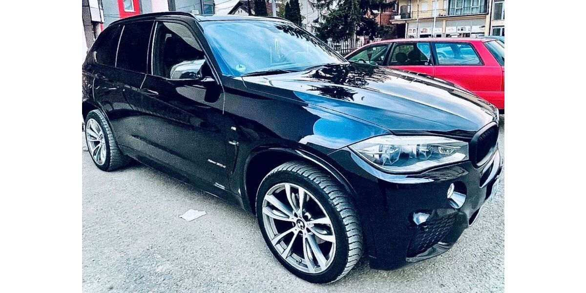 BMW X5 330.000 km 16.490 &euro; Burgkirchen an der Alz 84508