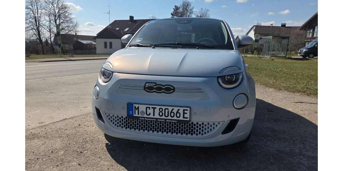 Fiat 500e 46.000 km 18.199 &euro; München 81377