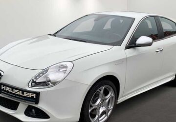 Alfa Romeo Giulietta 74.050 km 10.970 &euro; München 81547