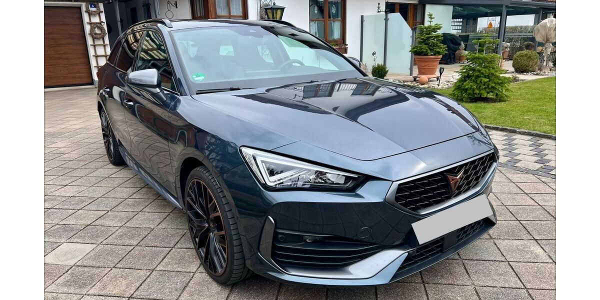 Cupra Leon 29.900 km 25.600 &euro; Olching 82140