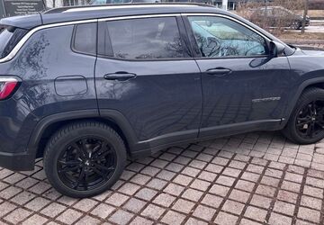 Jeep Compass 113.000 km 12.900 &euro; Muenchen 81827