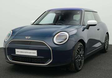 Mini Cooper E 9.002 km 28.694 &euro; München 80788