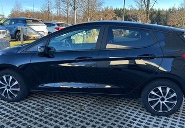 Ford Fiesta 72.000 km 9.900 &euro; Gilching 82205