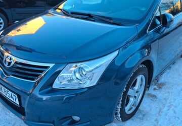 Toyota Avensis 131.000 km 8.000 &euro; München 81373