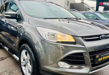Ford Kuga 232.000 km 7.999 &euro; München 81825