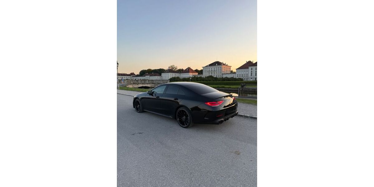 Mercedes-Benz CLS 300 31.000 km 55.900 &euro; München 80637