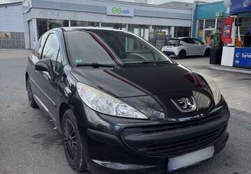 Peugeot 207 198.000 km 1.090 &euro; münchen 80797