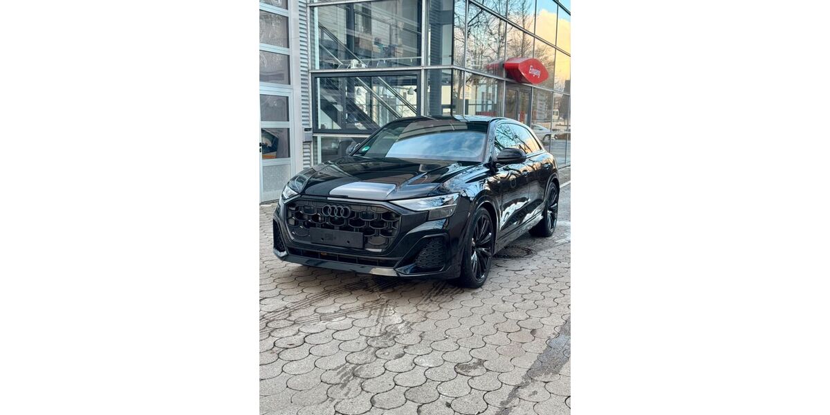 Audi Q8 17.800 km 89.870 &euro; München 81249