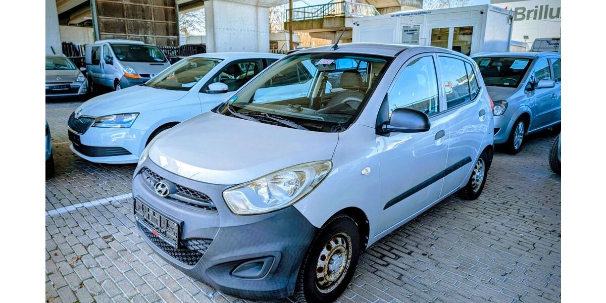 Hyundai i10 90.000 km 3.200 &euro; München 81825