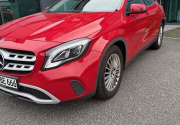 Mercedes-Benz GLA 180 119.000 km 17.900 &euro; München 80638