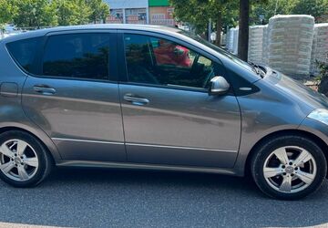 Mercedes-Benz A 180 171.000 km 4.950 &euro; München 80639
