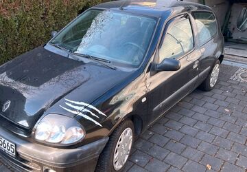 Renault Clio 135.000 km 650 &euro; München 80995