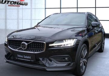 Volvo V60 Cross Country 22.000 km 43.990 &euro; München 81825