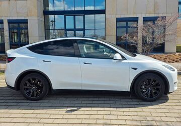 Tesla Model Y 37.500 km 39.800 &euro; Höhenkirchen 85635