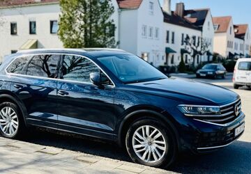 VW Touareg 56.300 km 59.899 &euro; Unterschleißheim 85716
