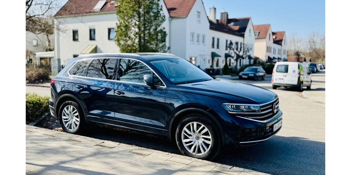 VW Touareg 56.300 km 59.899 &euro; Unterschleißheim 85716
