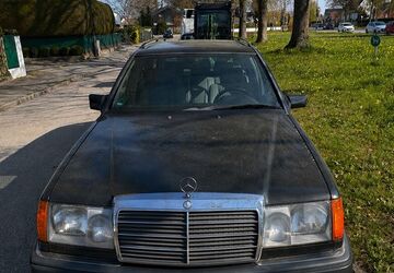 Mercedes-Benz 230 189.000 km 6.500 &euro; Pullach i. Isartal 82049