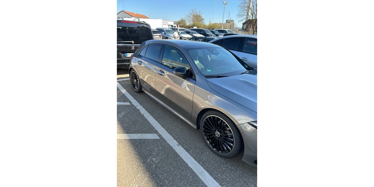 Mercedes-Benz A 180 37.700 km 29.800 &euro; München 81379