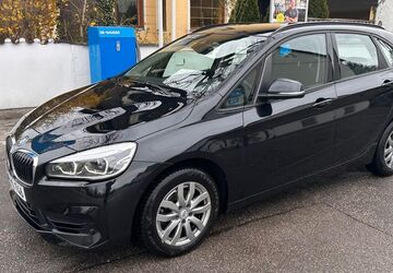 BMW 218 120.000 km 14.900 &euro; München 81929