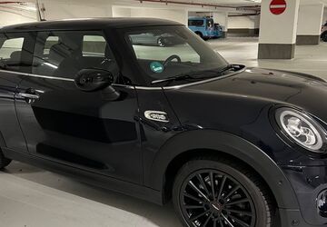 Mini Cooper SE 33.200 km 15.990 &euro; München 81247