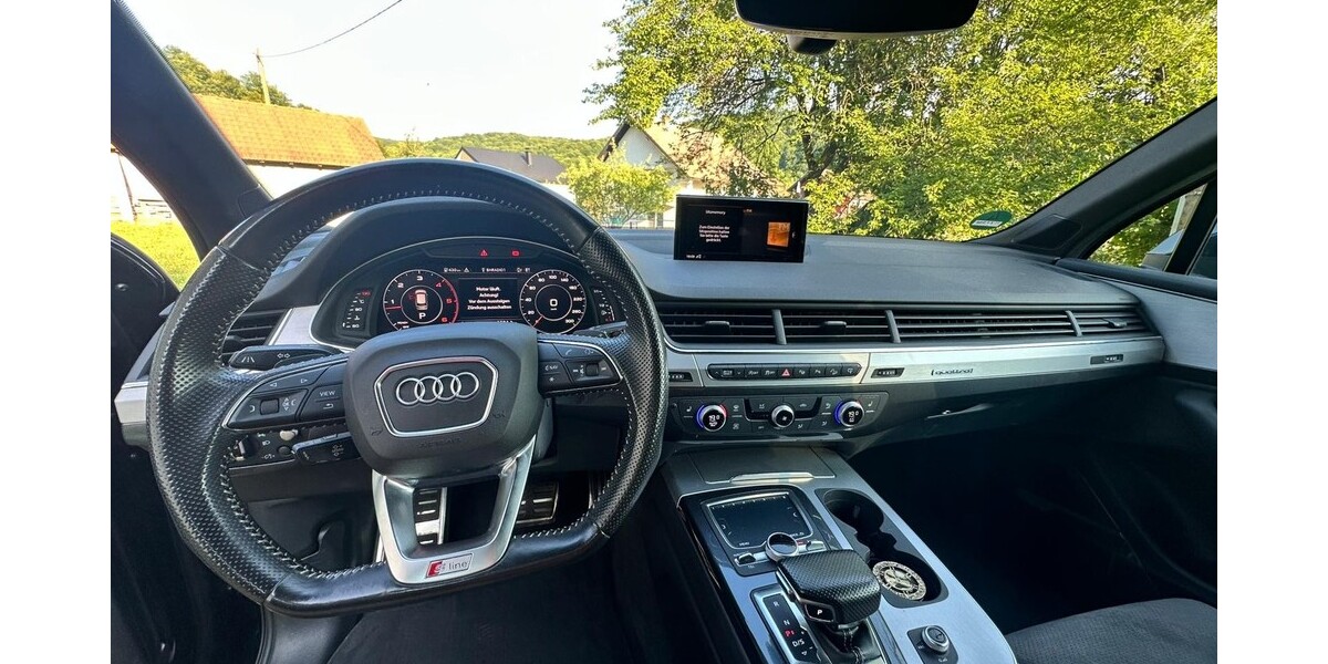 Audi Q7 145.000 km 33.400 &euro; München 80313