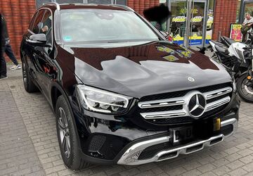 Mercedes-Benz GLC 300 105.000 km 29.999 &euro; Olching 82140