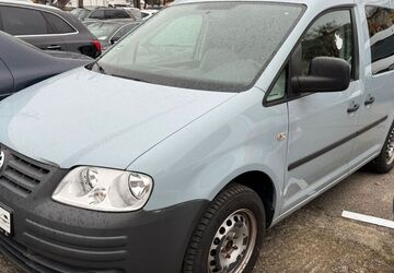 VW Caddy 109.000 km 7.999 &euro; München 81479