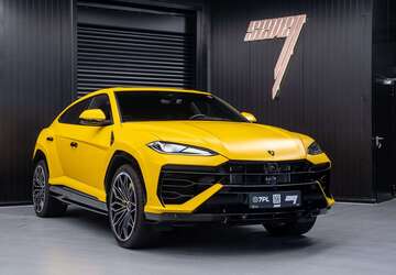Lamborghini Urus 3.000 km 328.440 &euro; Unterschleissheim 85716
