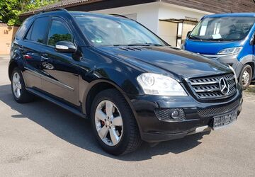 Mercedes-Benz ML 320 381.000 km 4.490 &euro; Germering 82110