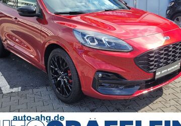 Ford Kuga 9.900 km 31.690 &euro; Gräfelfing 82166