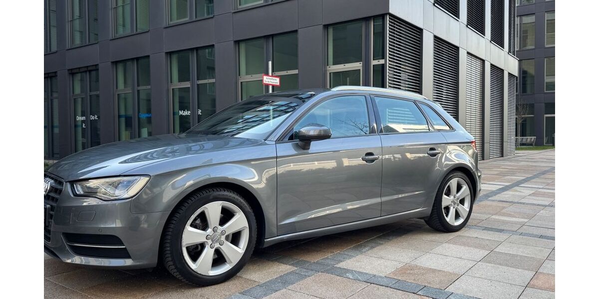 Audi A3 150.000 km 15.990 &euro; München 80995
