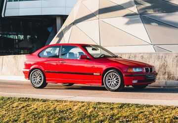 BMW 323 119.000 km 13.400 &euro; München 80804