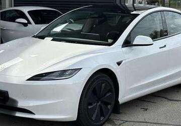 Tesla Model 3 5.692 km 37.500 &euro; München, Landeshauptstadt 80538