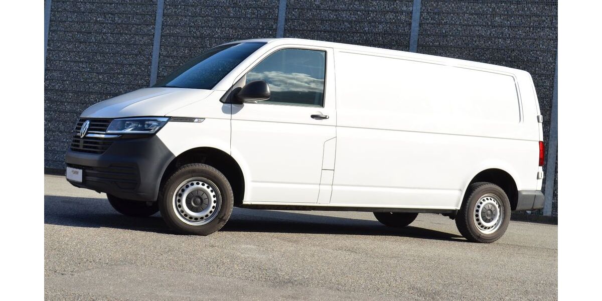 VW T6 Transporter 141.000 km 15.580 &euro; München 81243