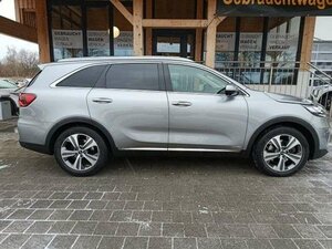 Kia SORENTO 2.2D AWD AT8 PLATINUM Pano HeadUp AHK 59.902 km 27.460 &euro; Höhenkirchen-Siegertsbrun 85635