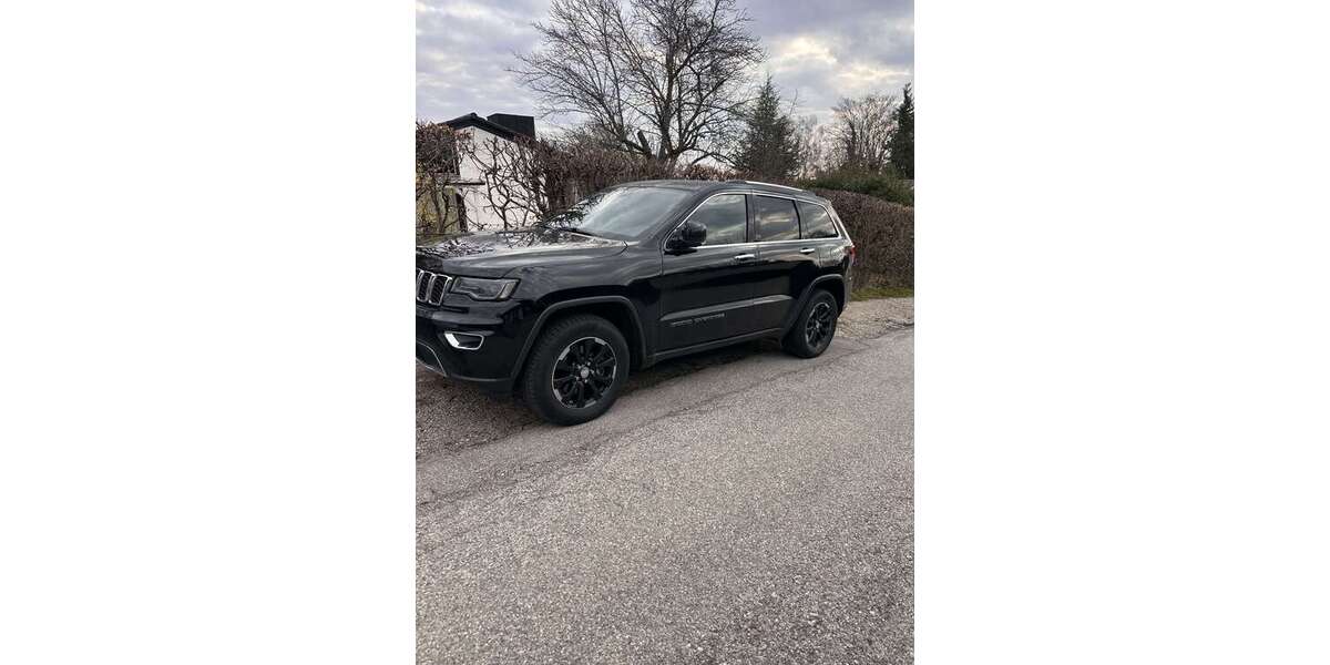 Jeep Grand Cherokee 82.000 km 23.900 &euro; Pöcking 82343