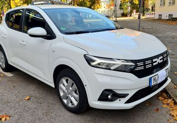 Dacia Sandero 3.990 km 12.790 &euro; München 80636