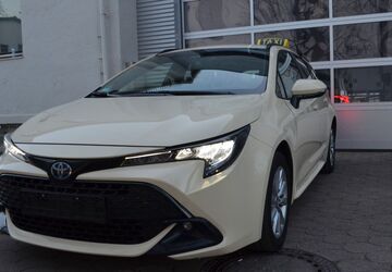 Toyota Corolla 63.000 km 26.700 &euro; München 81249