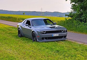 Dodge Challenger 73.500 km 26.999 &euro; München 81829