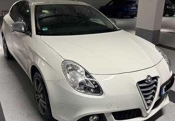Alfa Romeo Giulietta 64.000 km 9.600 &euro; Kirchheim b. München 85551