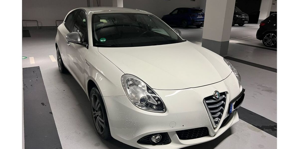Alfa Romeo Giulietta 64.000 km 9.600 &euro; Kirchheim b. München 85551