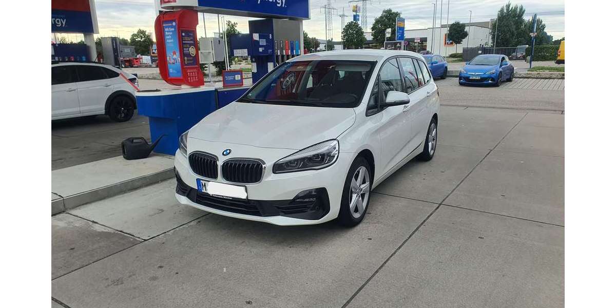 BMW 218 138.000 km 15.500 &euro; München 80637