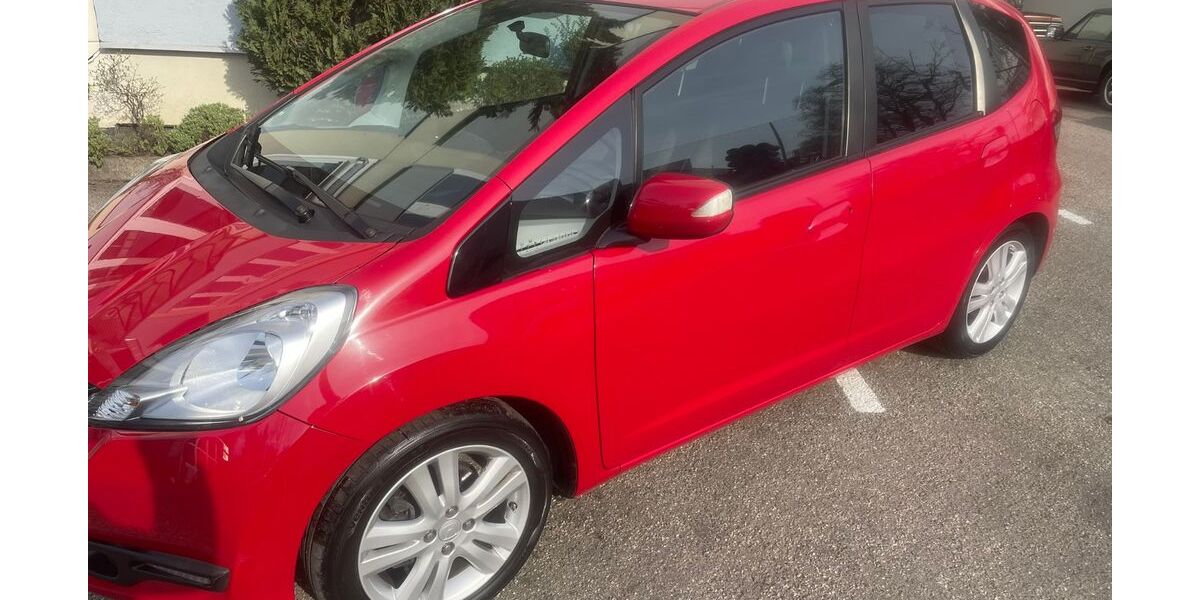 Honda Jazz 70.680 km 7.900 &euro; Gräfelfing 82166