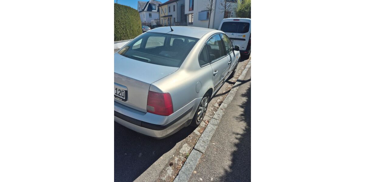 VW Passat 165.000 km 1.450 &euro; München 81477