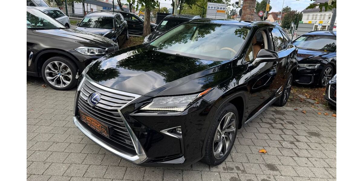 Lexus RX 450 93.930 km 33.950 &euro; München 81243