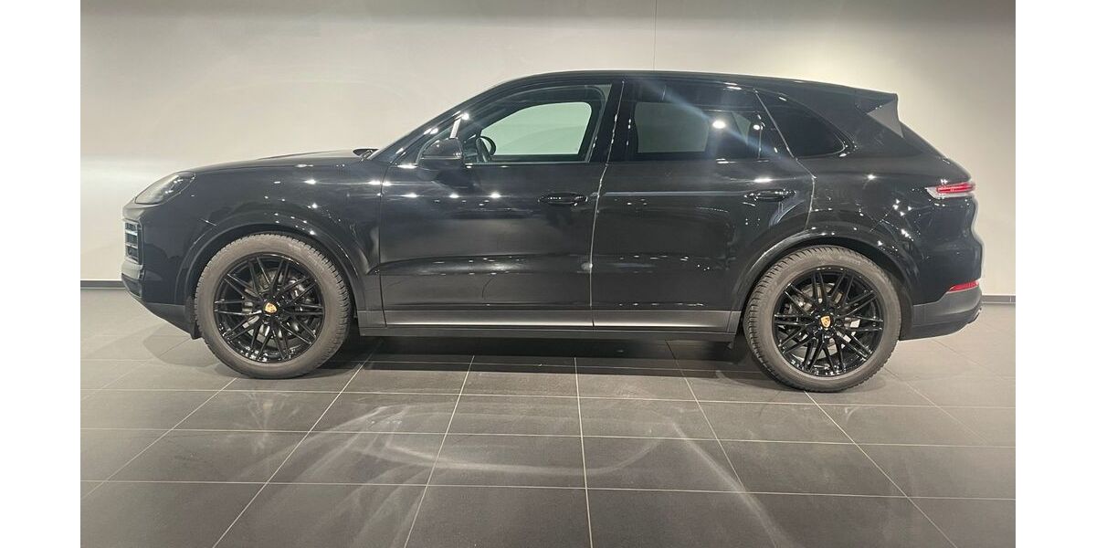 Porsche Cayenne 26.000 km 97.911 &euro; München 81479